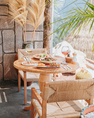 Arden-Yuvarlak Ahşap Kahvaltı Masası