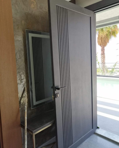 Granit-Antrasit Kapı